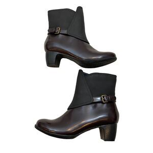 Women’s Softwalk Puddles Boots Bordeaux Color Size 7 Like New